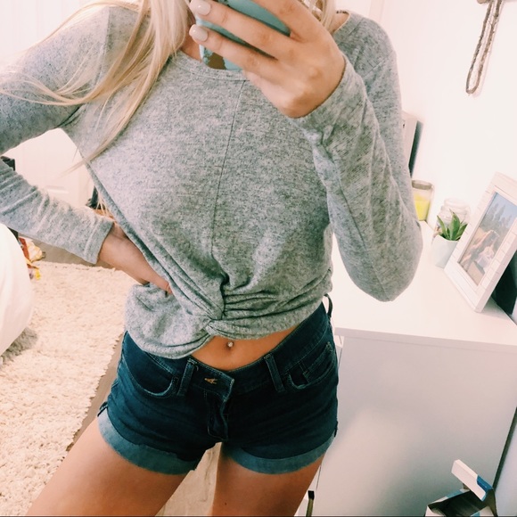 Anthropologie Sweaters - Anthropologie Cation To The Wind Gray Long Sleeve